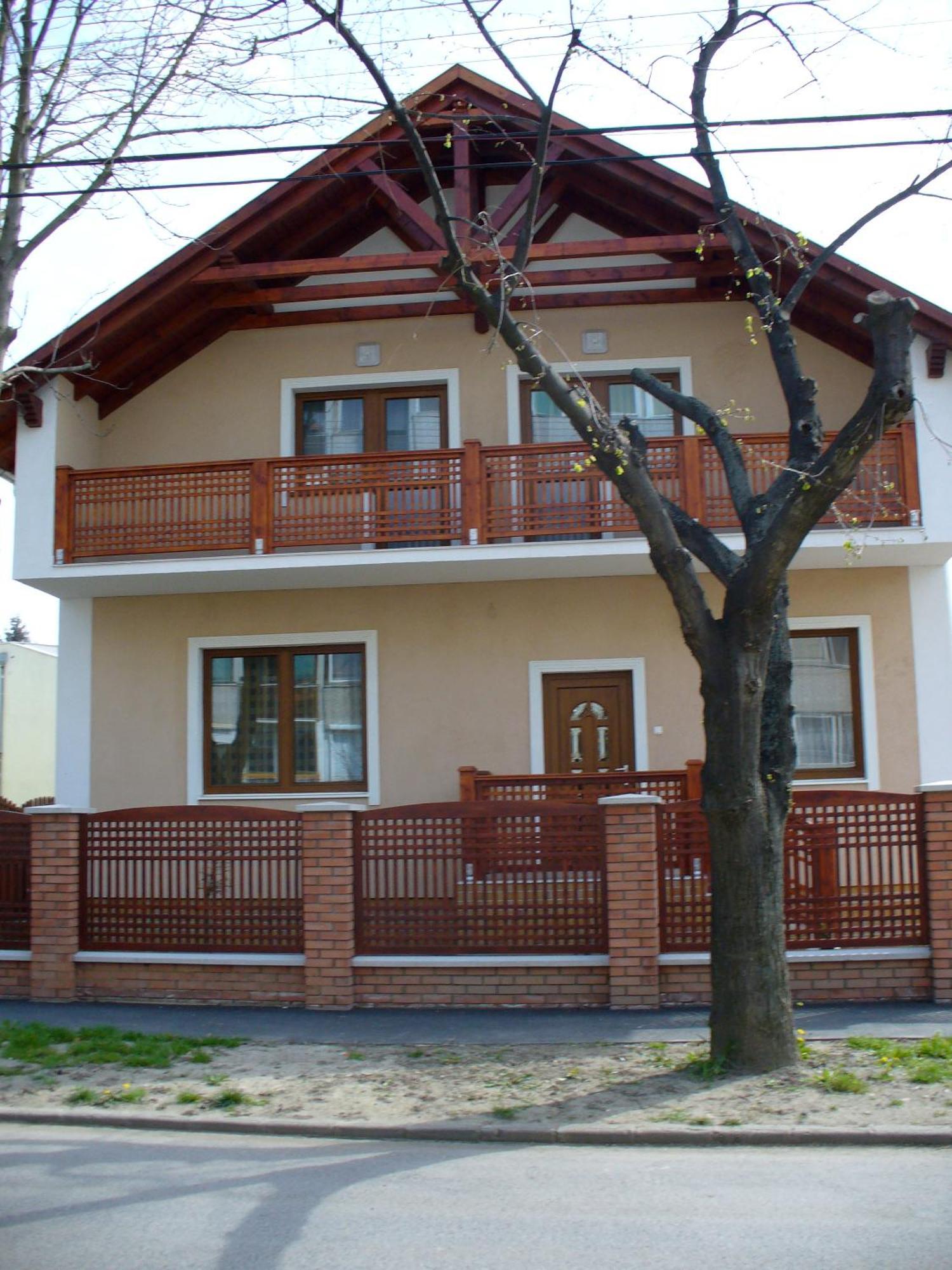 Rozsakert Apartmanhaz Хайдусобосло Экстерьер фото