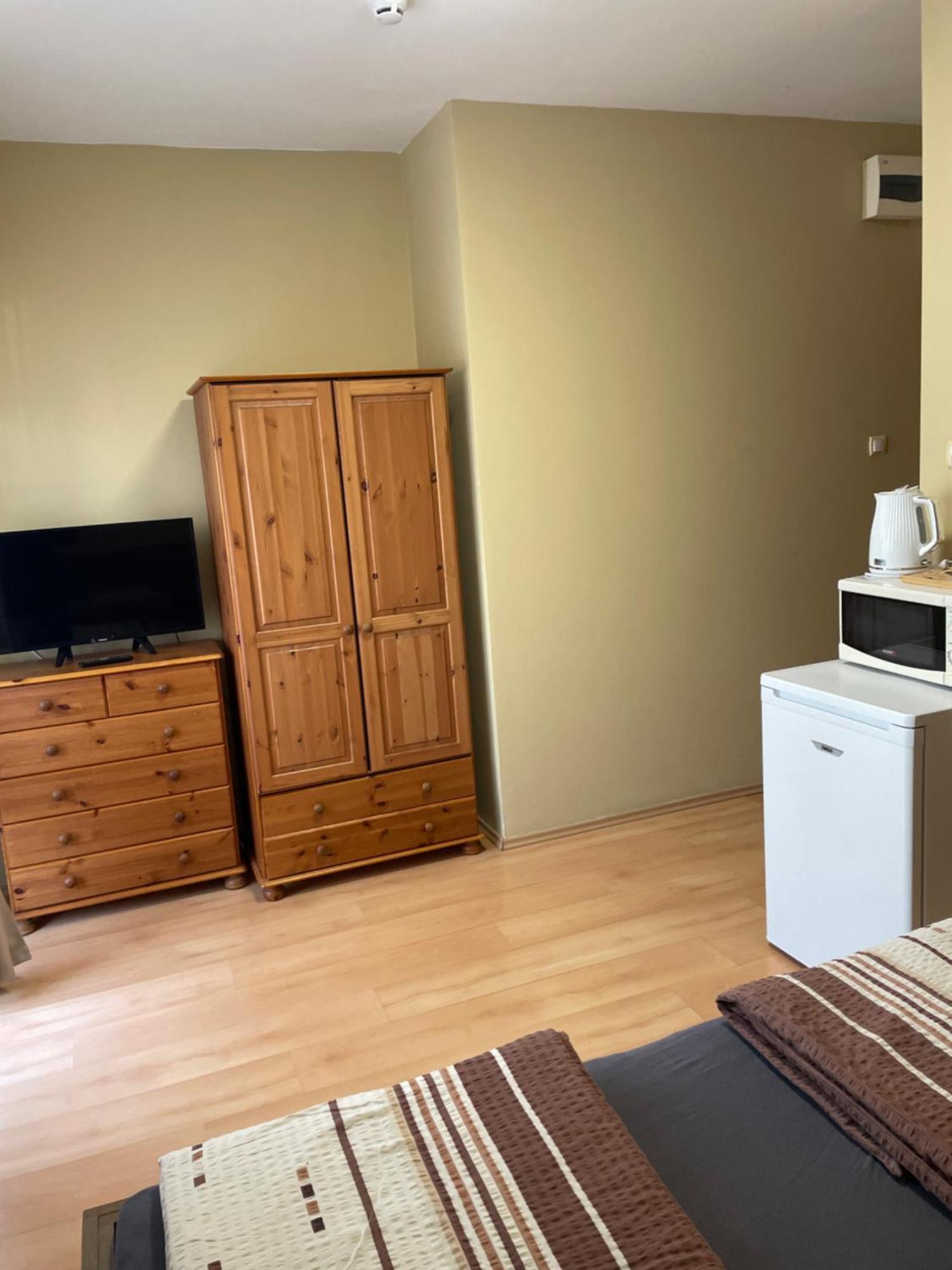 Rozsakert Apartmanhaz Хайдусобосло Экстерьер фото
