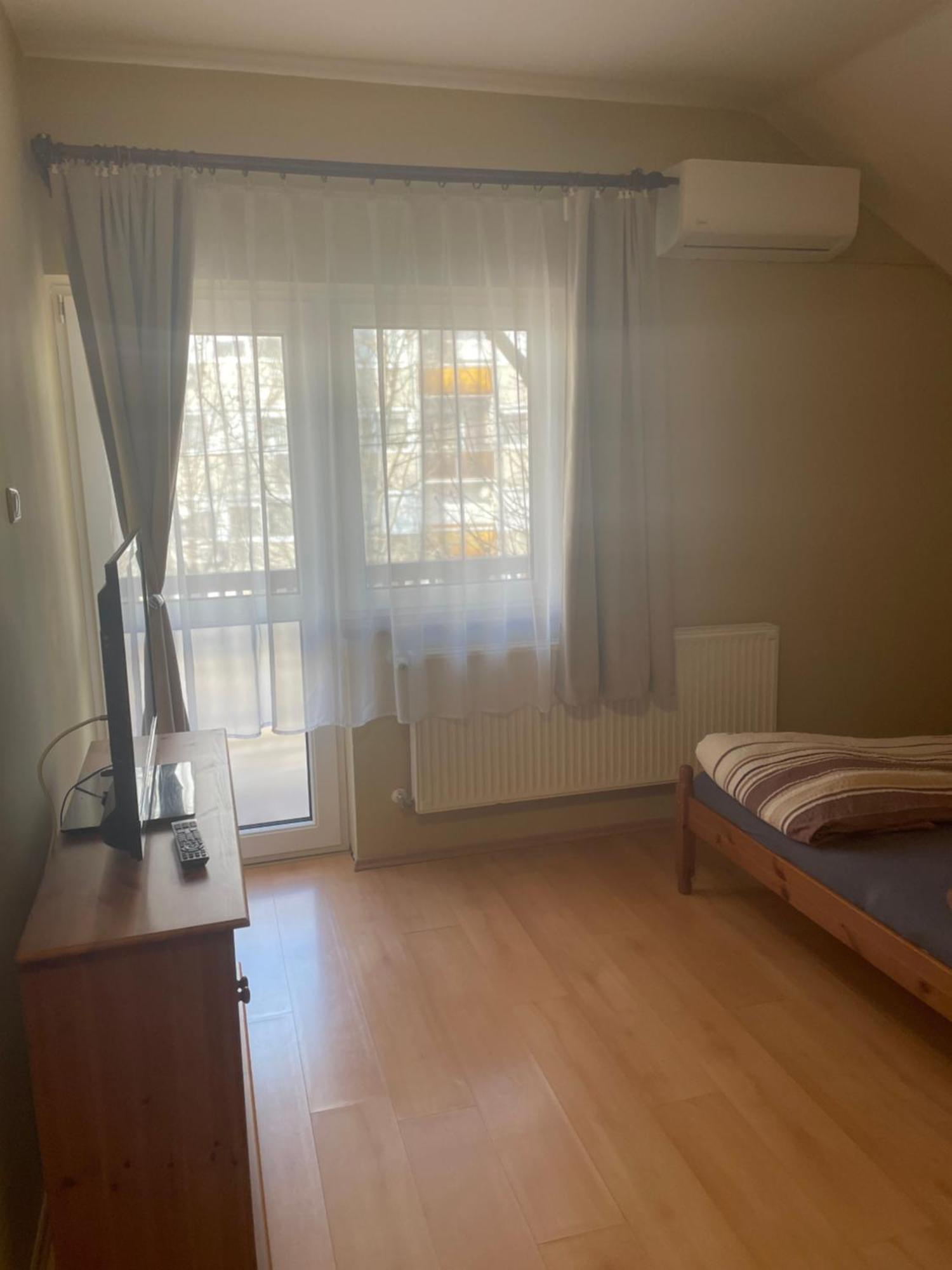 Rozsakert Apartmanhaz Хайдусобосло Экстерьер фото